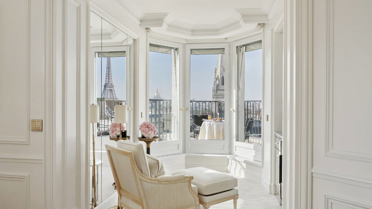 palace luxury hotels paris four season hotel George V