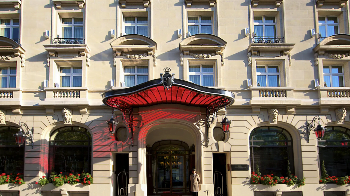 palace luxury hotels paris le royal monceau raffles