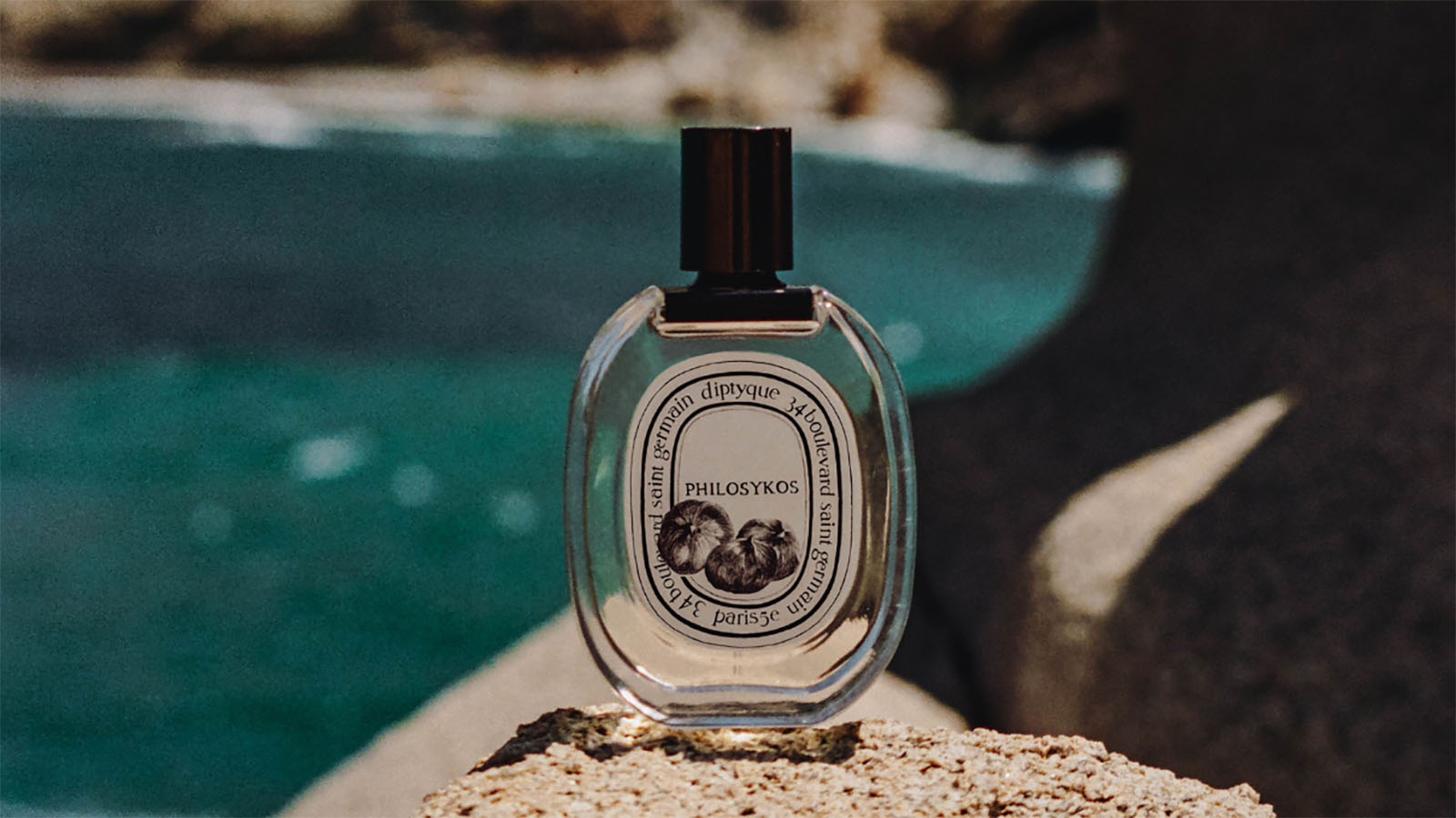 10 Summer Perfumes That Will Instantly Take You on Holiday