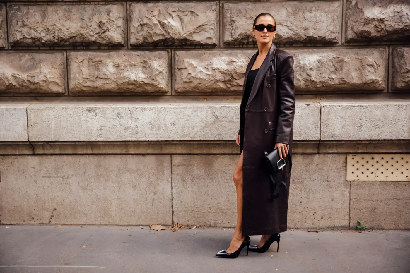 how Parisians wear red