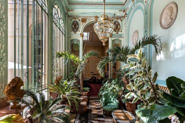 the winter garden of the Hôtel de la Païva